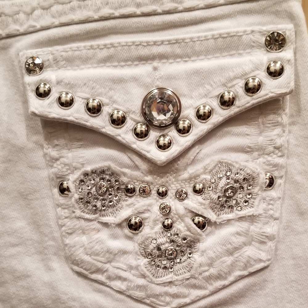 LA Idol White Capri